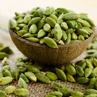 Cardamom Organic Essential Oil 2